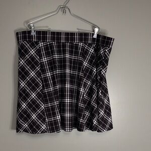 Plaid Black and White Women's Skort